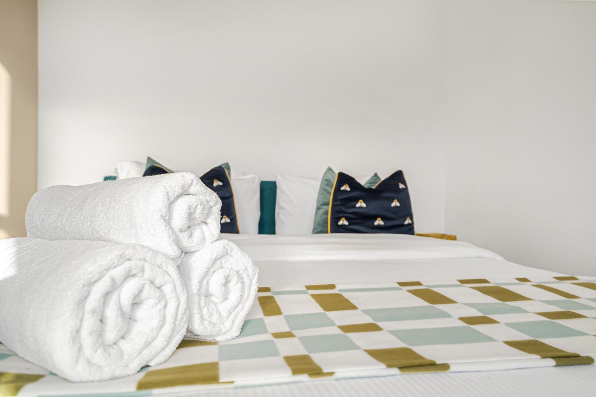 Stylish Modern Apartments By Livestay Short Lets & Serviced Accommodation London Nw6 Extérieur photo